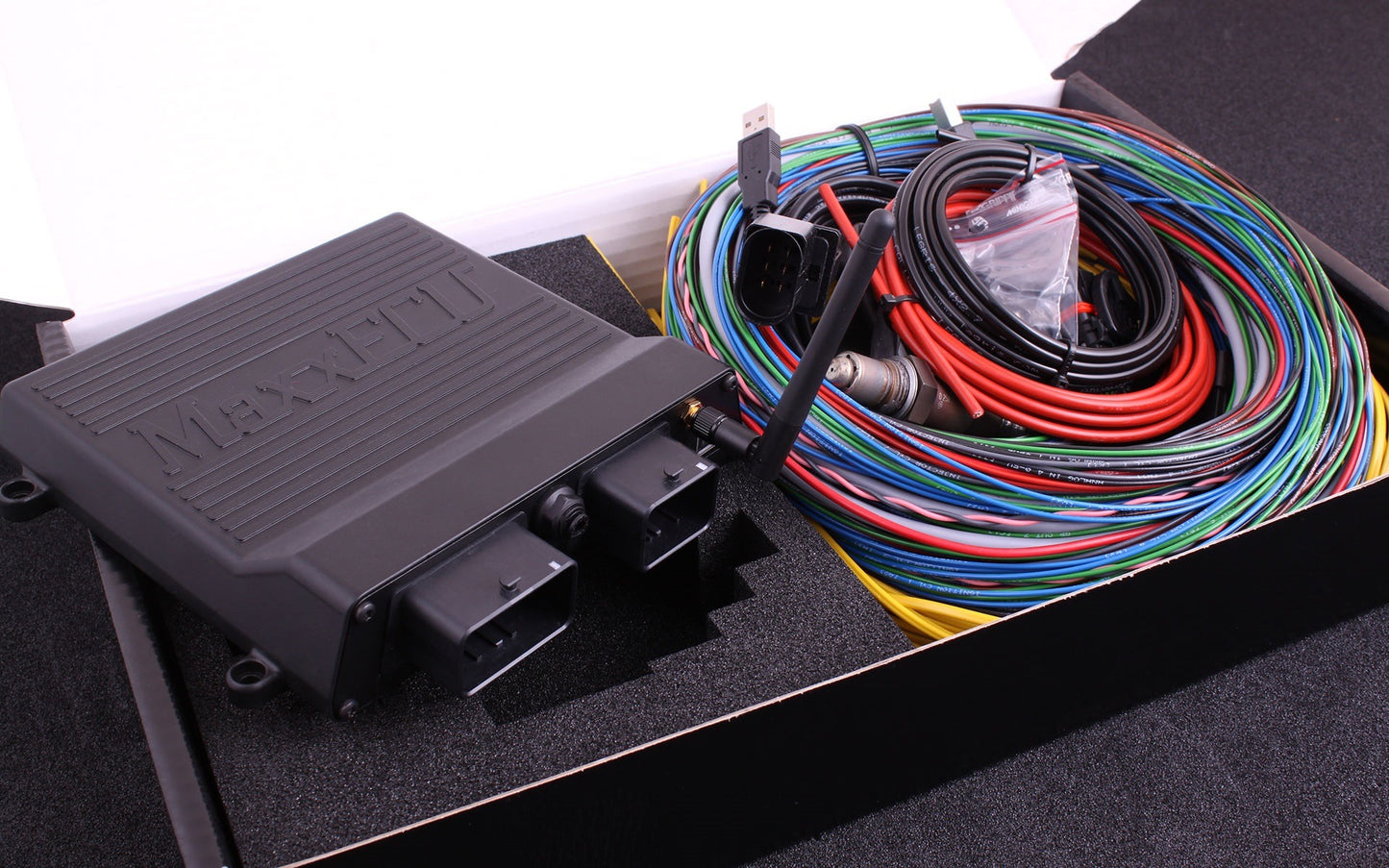 MaxxECU Pro